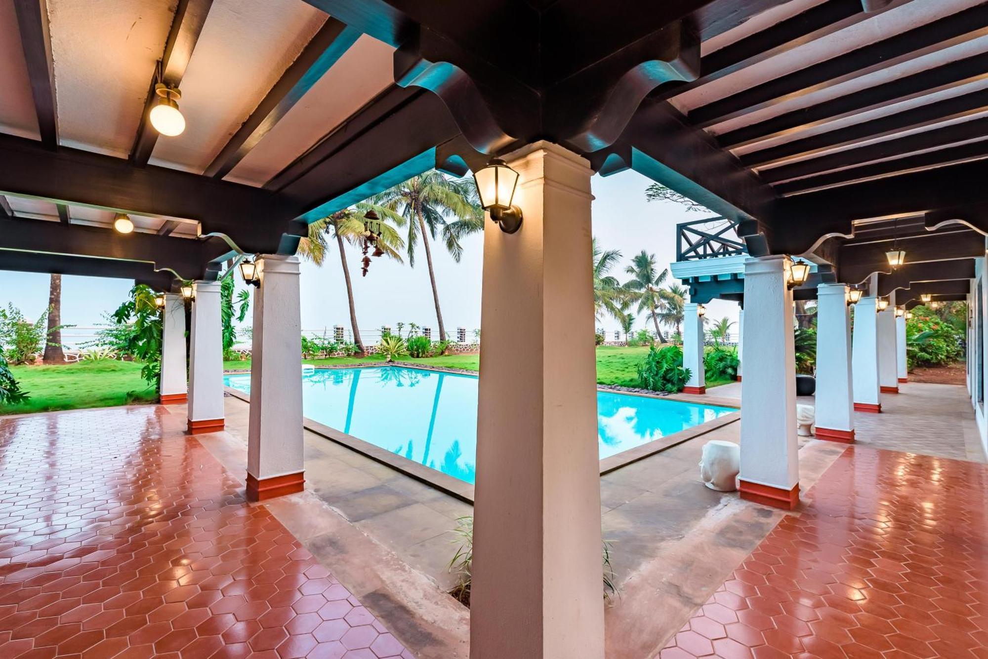 Saffronstays Sea La Vie Danda Екстериор снимка