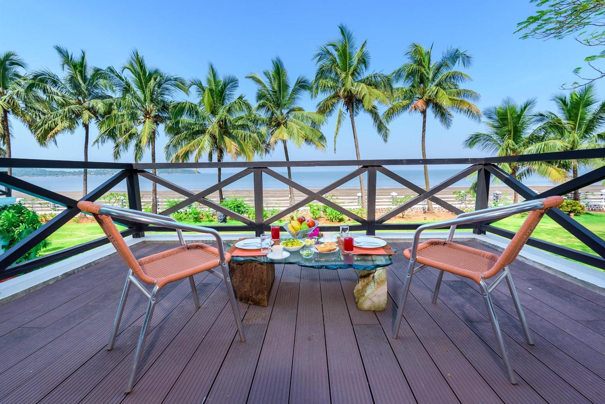 Saffronstays Sea La Vie Danda Екстериор снимка
